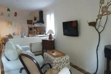 Hugoren Egoitza Apartamento Zubialde