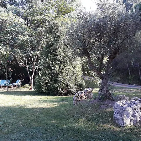 Hugoren Egoitza Apartmán *