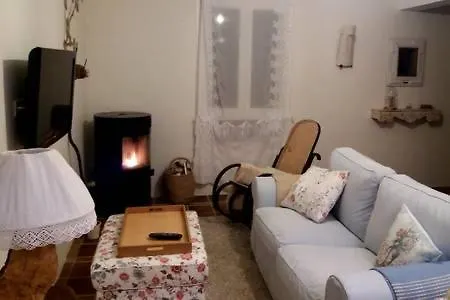 Hugoren Egoitza Apartment Zubialde